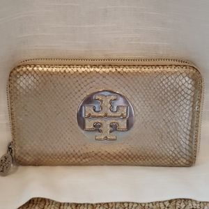Tory Burch wallet